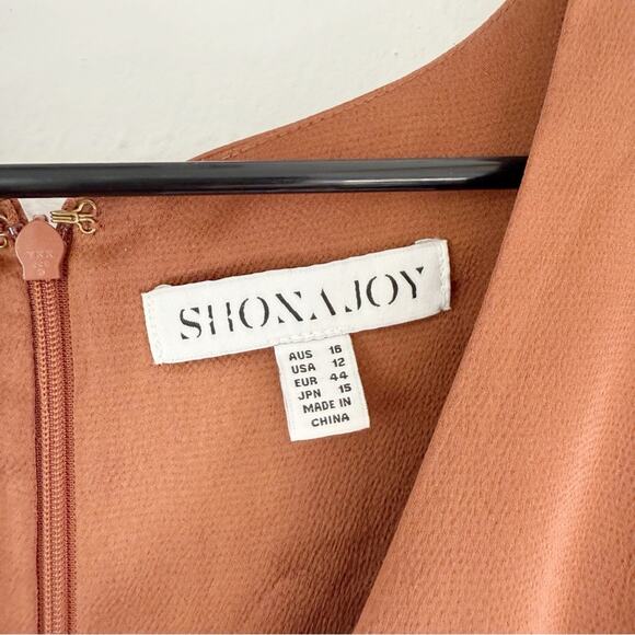 Shona Joy Twist Front Long Sleeve Cocktail Dress Mocha Sz 12 - Picture 4 of 8